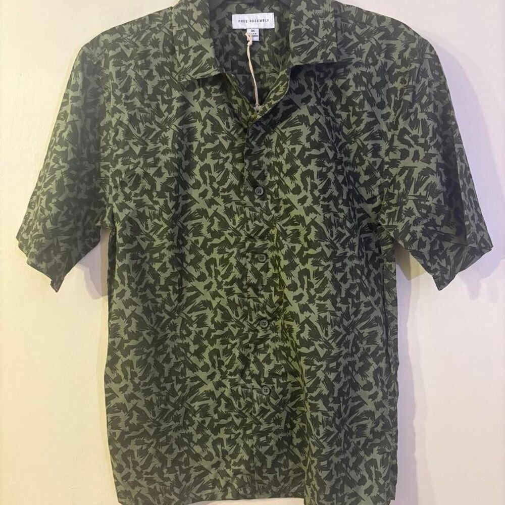 Free-assembly Men's Green and Khaki Shirt